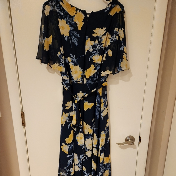 Jessica Howard Floral maxi wrap dress, Size 16, Navy with yellow flowers - Picture 5 of 10